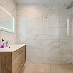 Apartment Location 3br Paceville, St George Bay