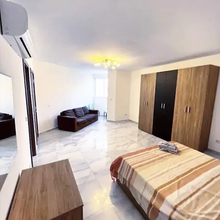 Steps To Sun & Fun - 3br Next To Paceville & St George's Bay * Pembroke
