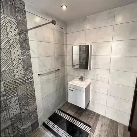 Steps To Sun & Fun - 3br Next To Paceville & St George's Bay Apartment *