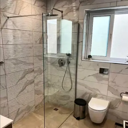 Steps To Sun & Fun - 3br Next To Paceville & St George's Bay Apartment