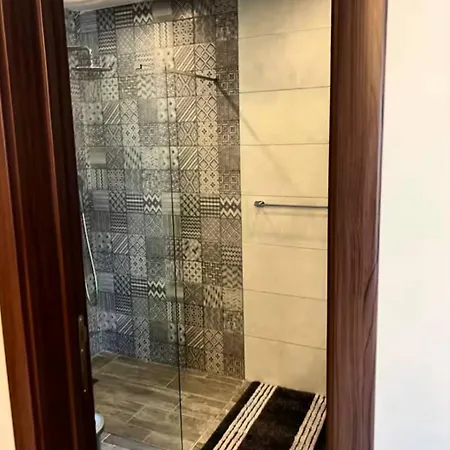 Steps To Sun & Fun - 3br Next To Paceville & St George's Bay Apartment