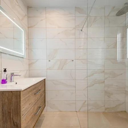 Appartement Location 3br Paceville, St George Bay