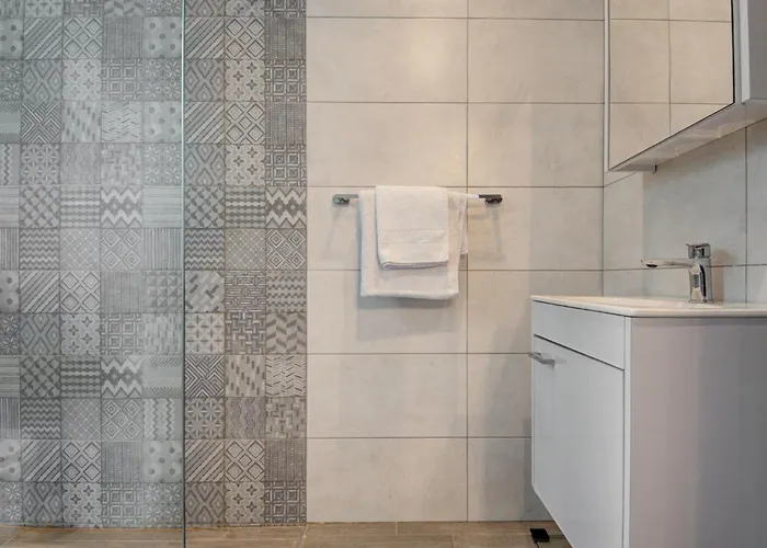 Location 3br Paceville, St George Bay شقة