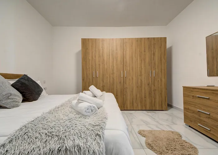 شقة Location 3br Paceville, St George Bay *